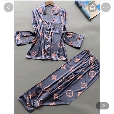 louis vuitton pyjama homme|louis vuitton pajamas men.